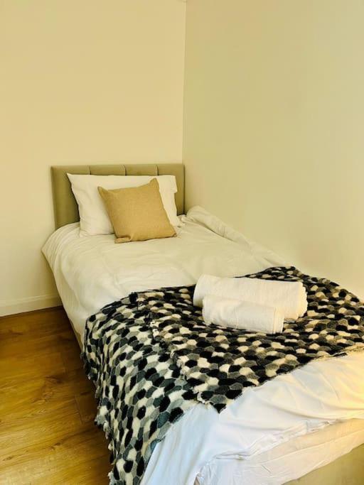 3 Bedroom Appartement Londres