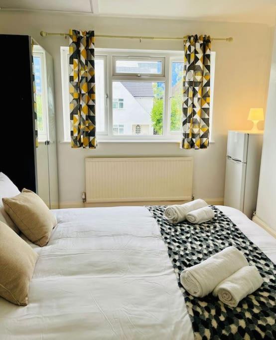 3 Bedroom * Londres