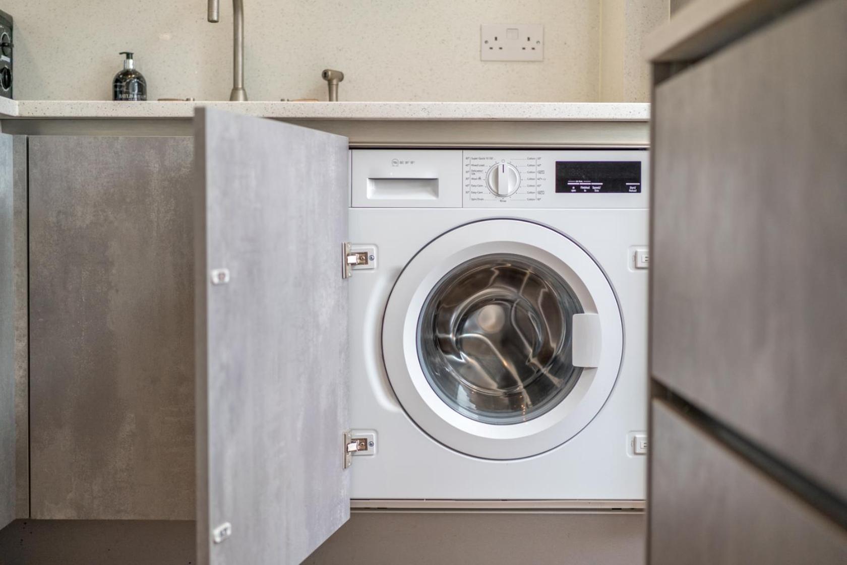 Urban Escape - Spacious 3-bedroom Close To Canary Wharf Londres