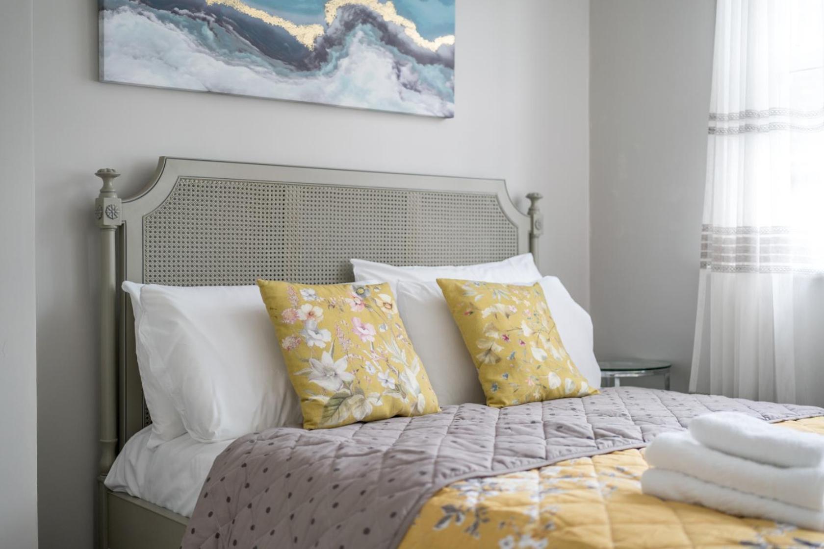 Vakantiehuis Urban Escape - Spacious 3-bedroom Close To Canary Wharf Londen