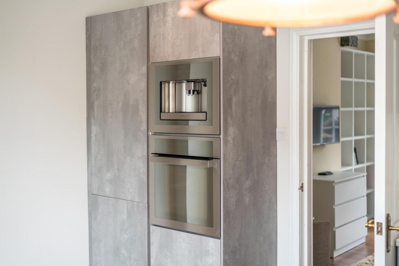 Urban Escape - Spacious 3-bedroom Close To Canary Wharf Londres