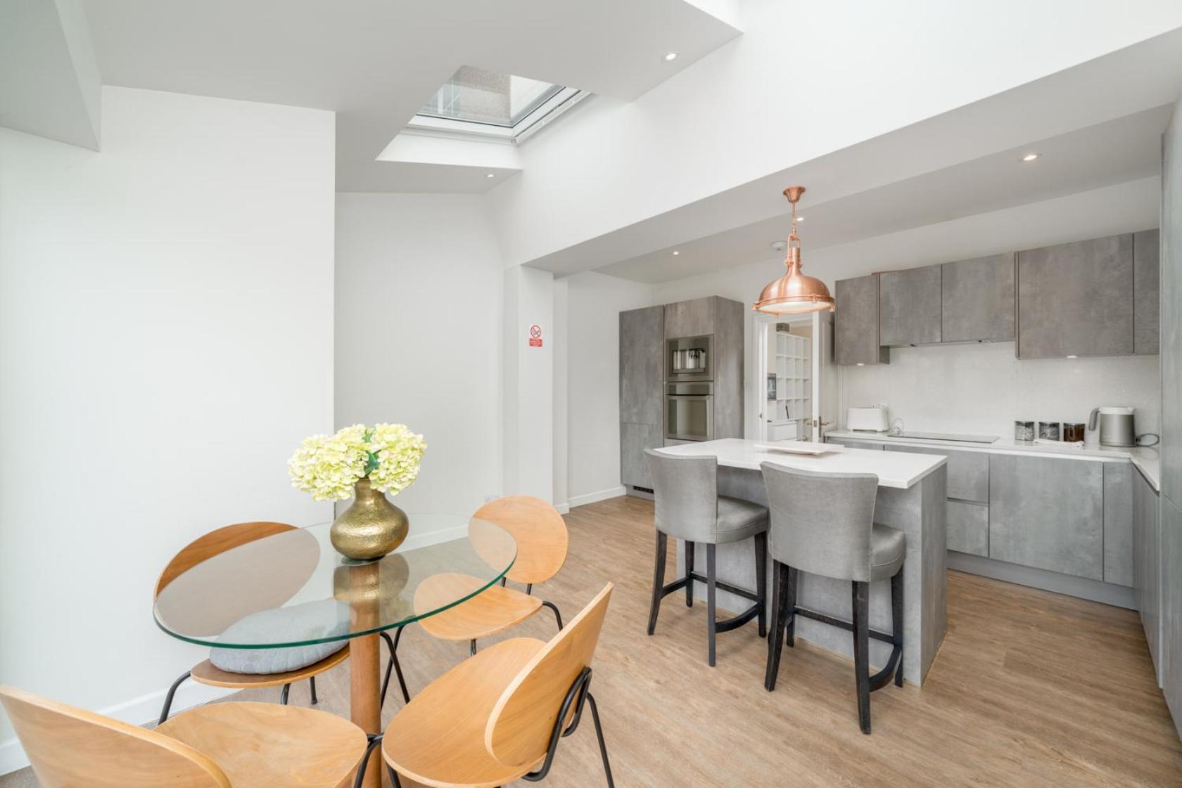 Urban Escape - Spacious 3-bedroom Close To Canary Wharf Casa de férias