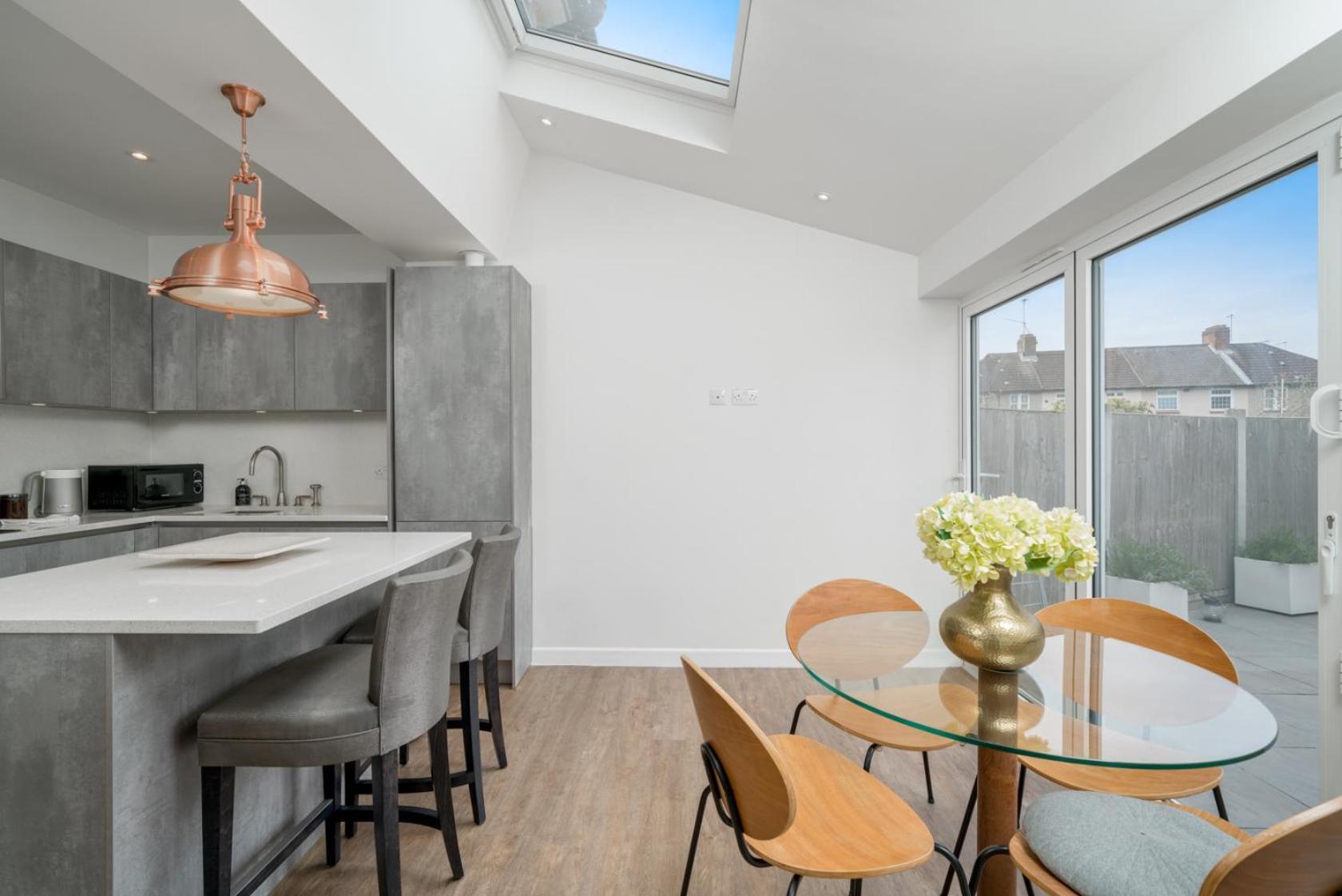 Urban Escape - Spacious 3-bedroom Close To Canary Wharf Londres