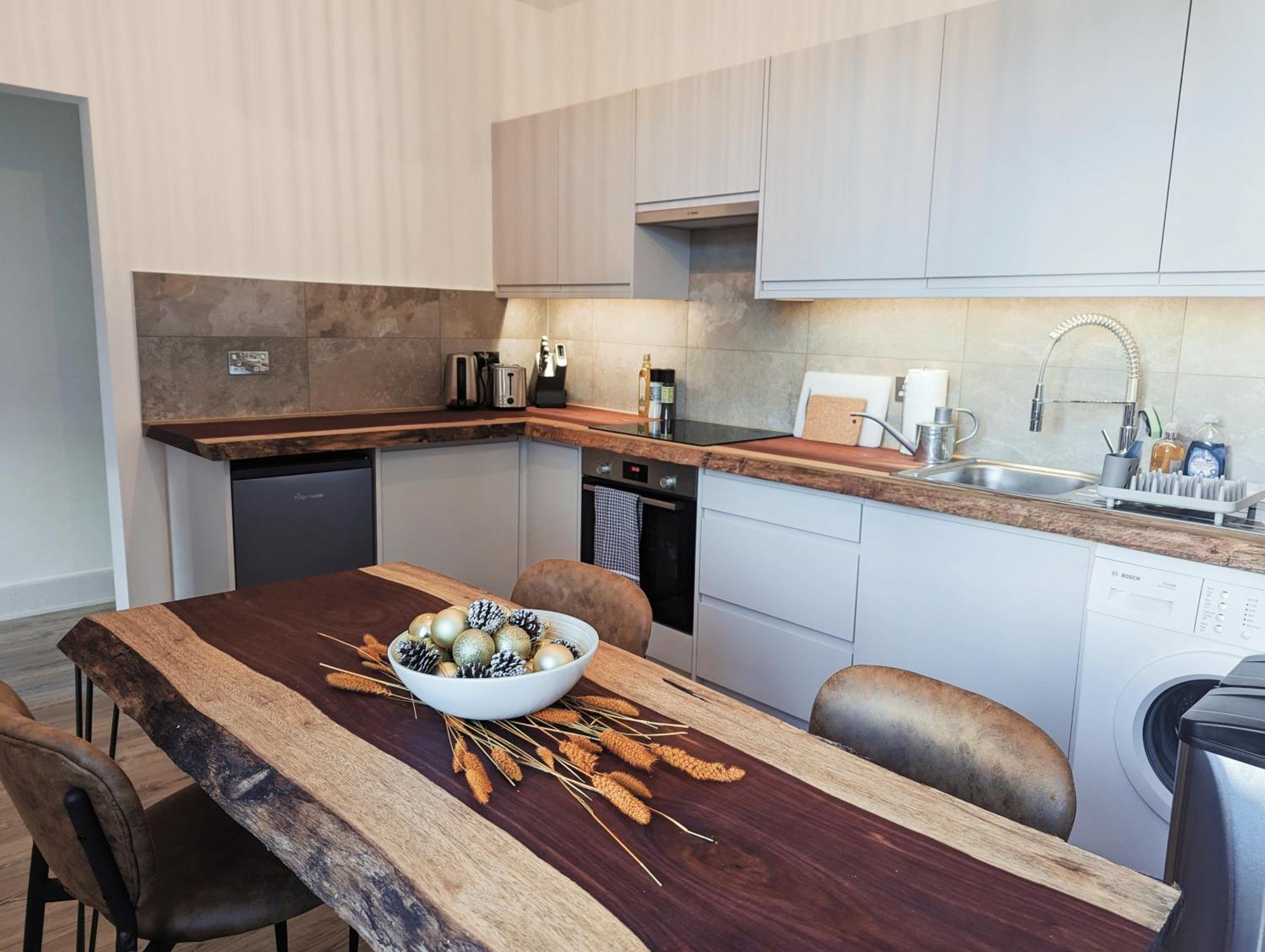 Stylish 2 Bedroom Flat Appartement *
