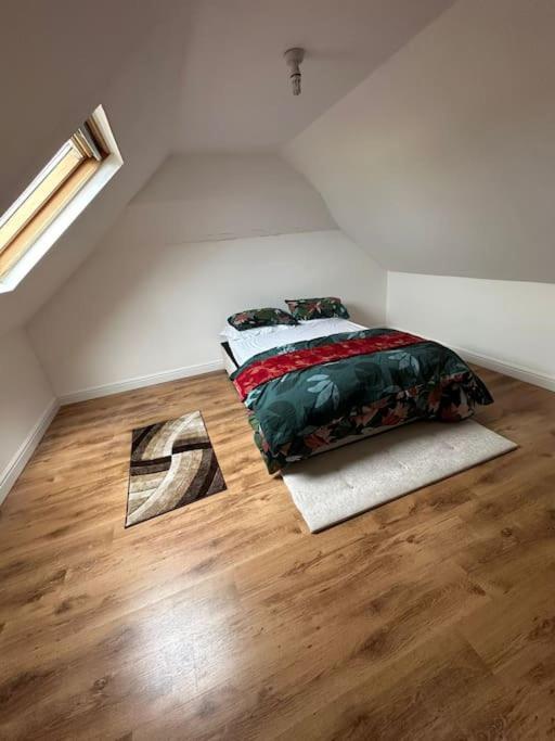 Hébergement de vacances Beautiful 3bd Family With Huge Private Graden *