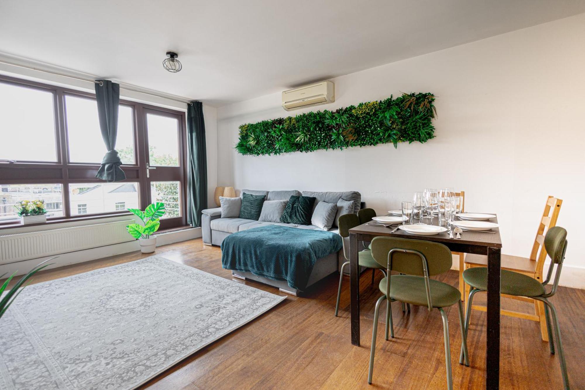 2 Bed Camden Town Sec To Tube * London