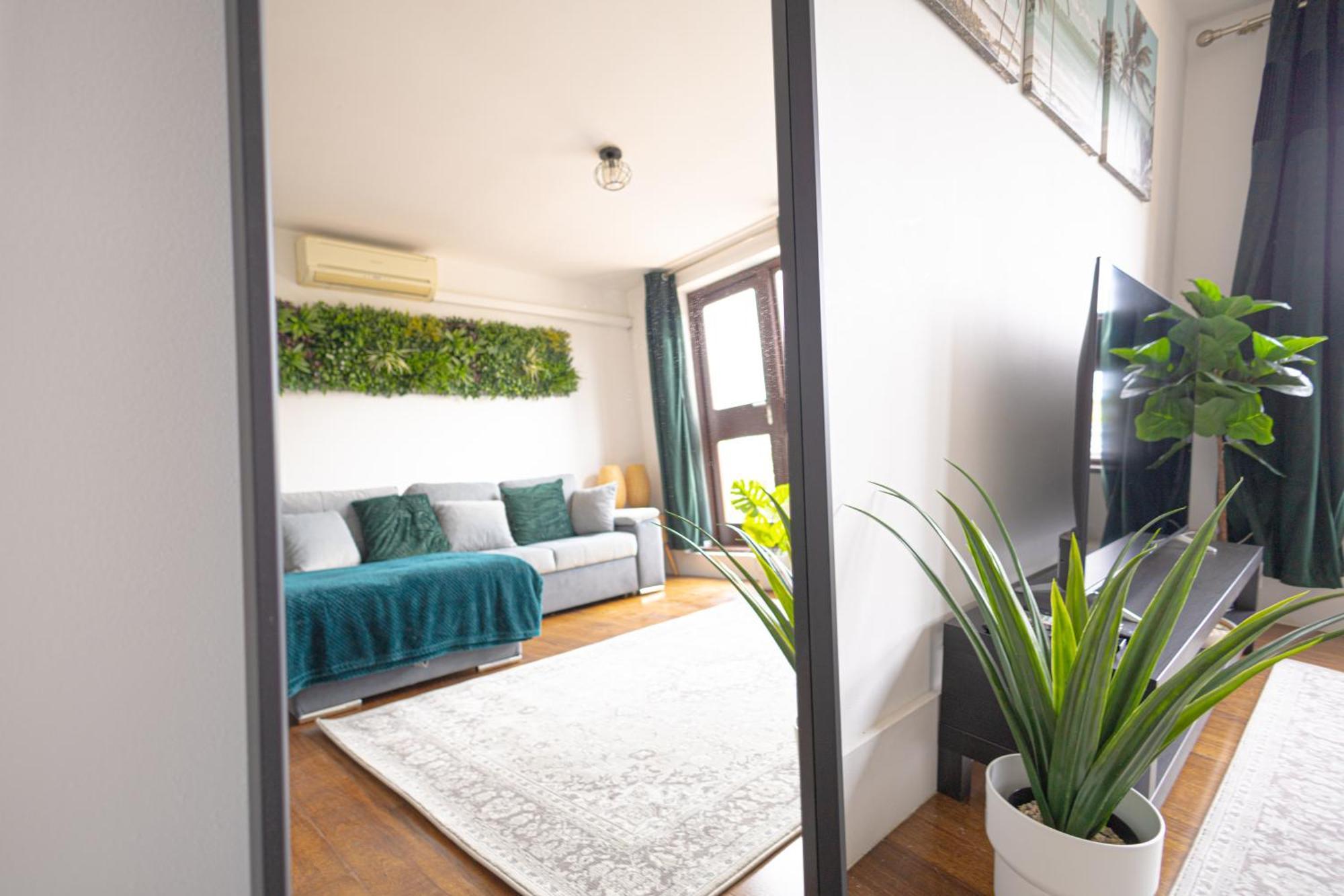 2 Bed Camden Town Sec To Tube *