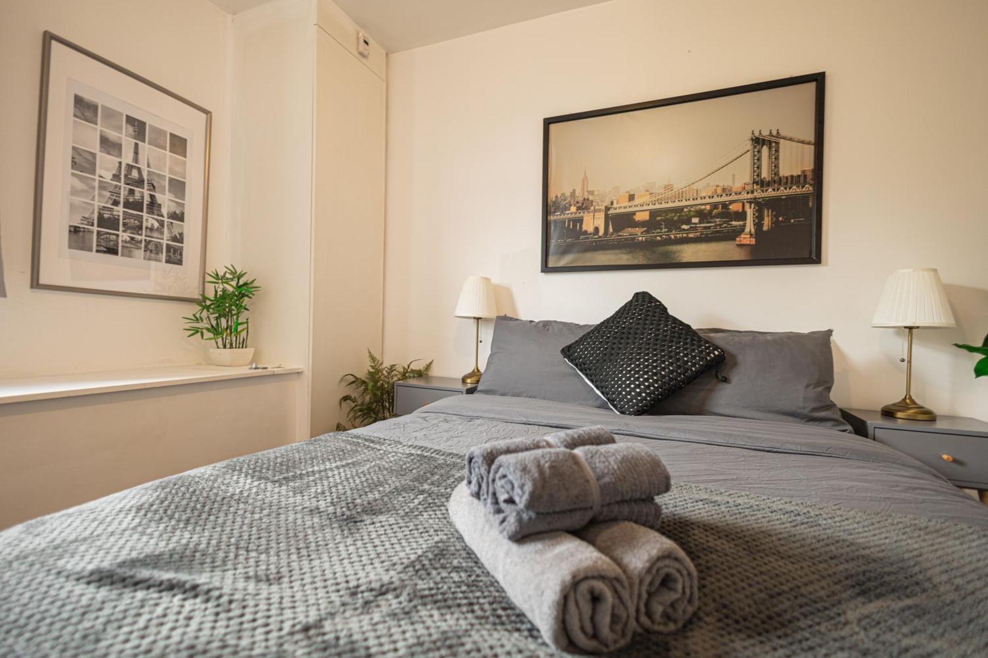 Apartment 2 Bed Camden Town Sec To Tube *