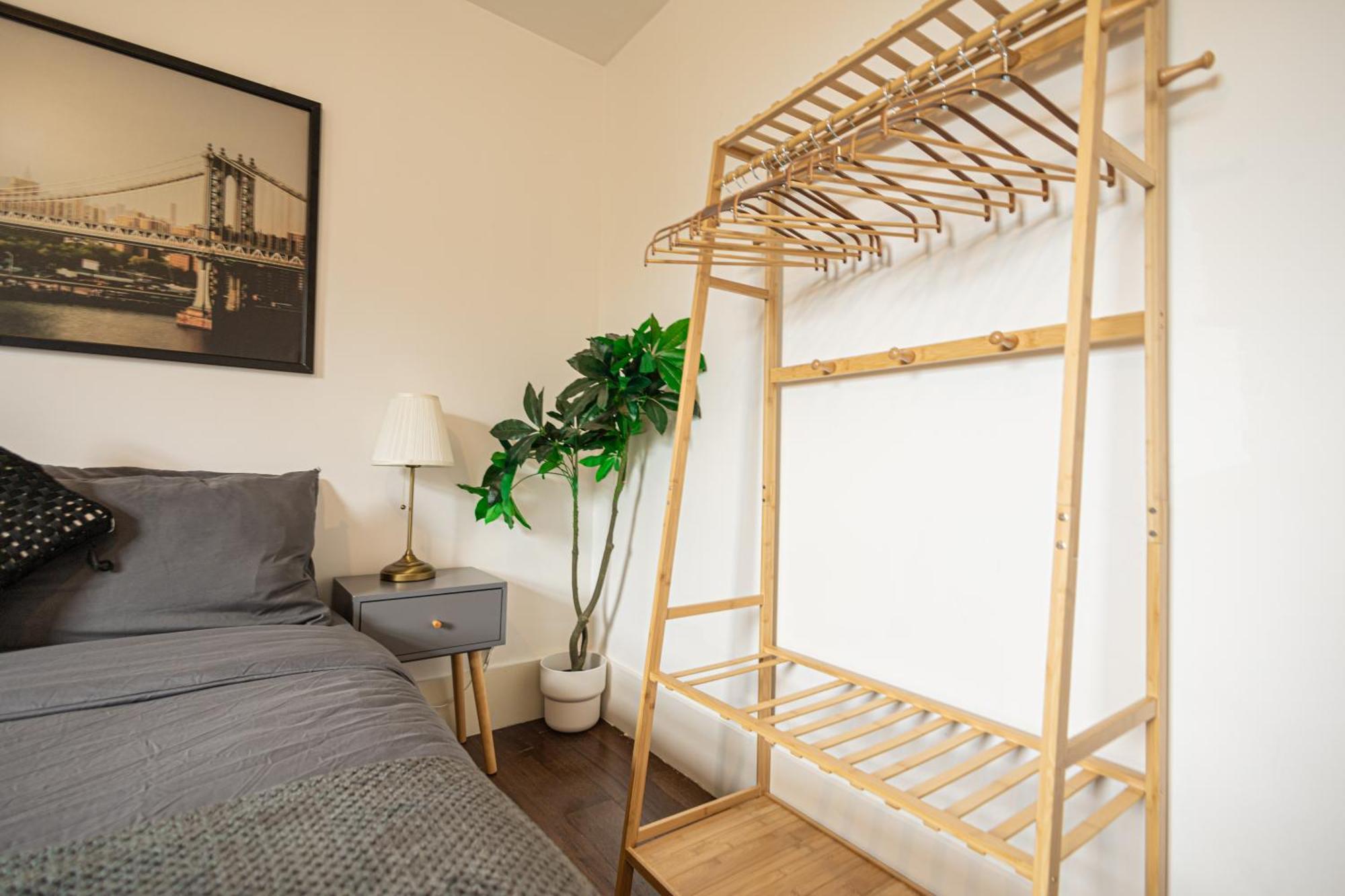 2 Bed Camden Town Sec To Tube Apartment *