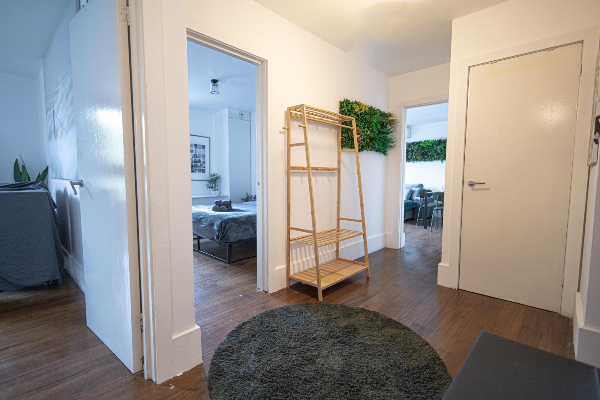 2 Bed Camden Town Sec To Tube Apartment London