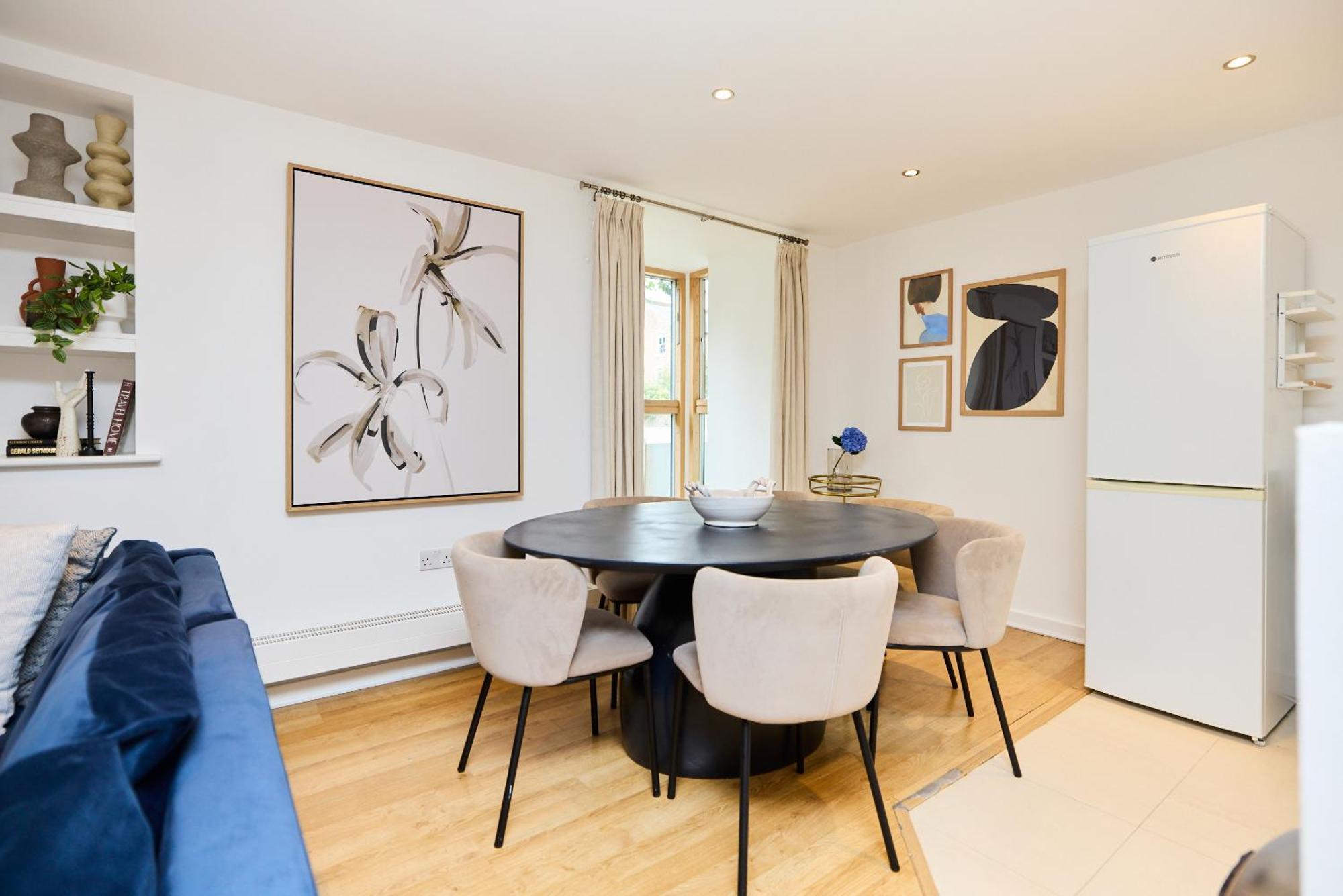 Apartamento The Gwendolen Retreat - Inviting 2bdr With Balcony Londres
