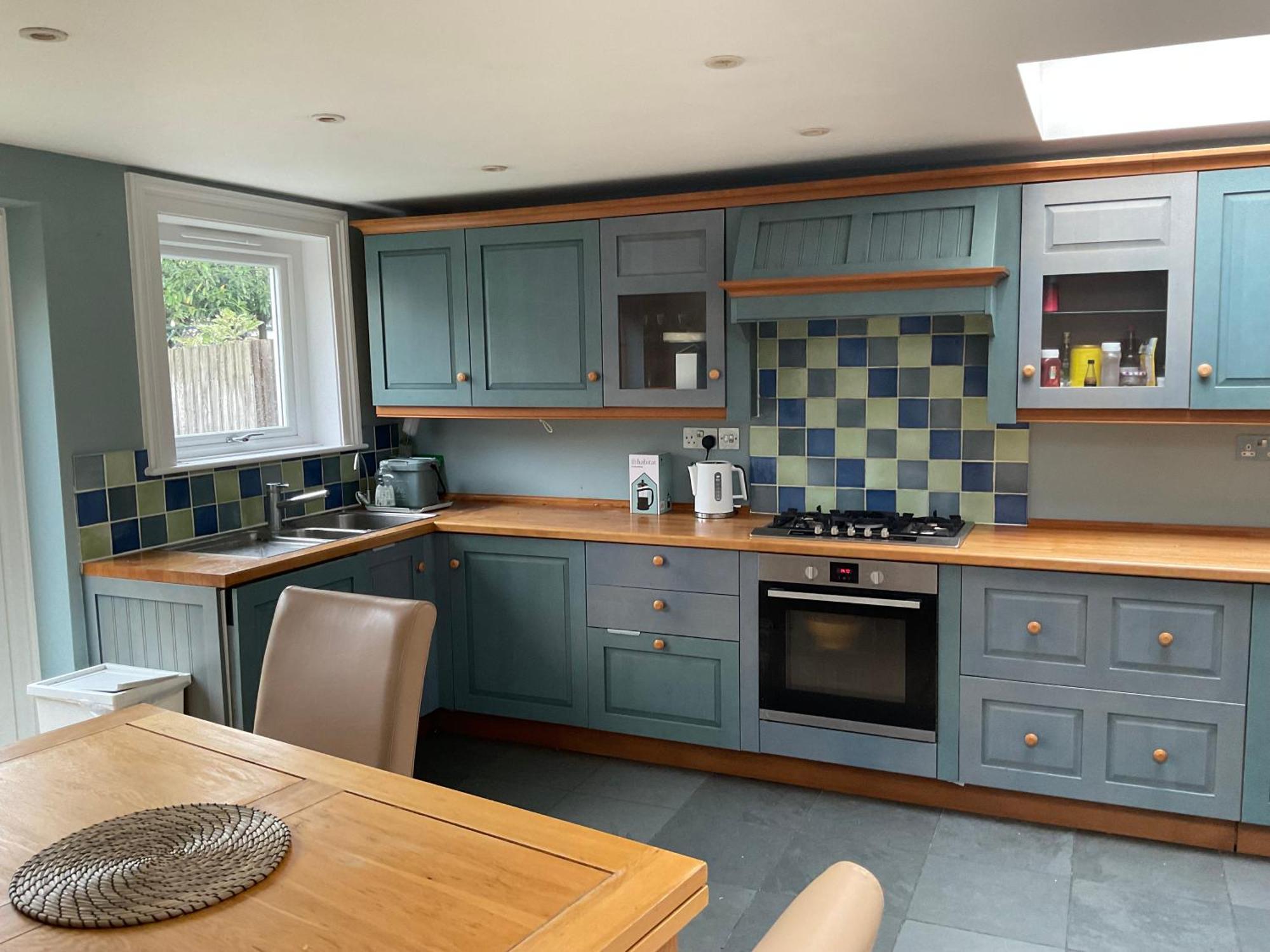 Cosy Three Bedroom Hither Victorian House *