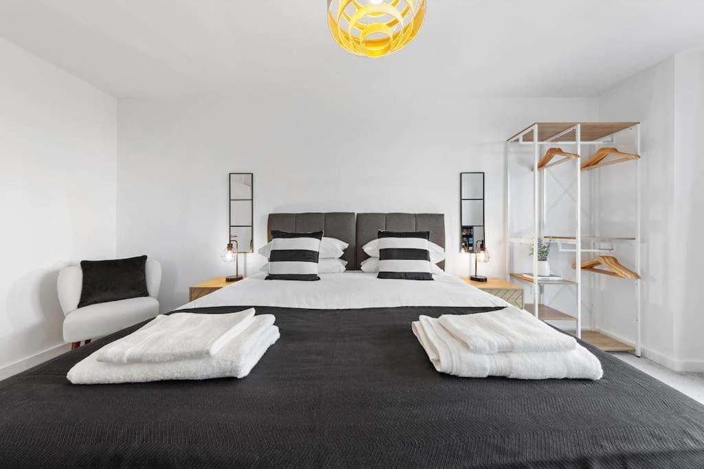 Luxury 3 Bed With Balcony Apartamento Londres