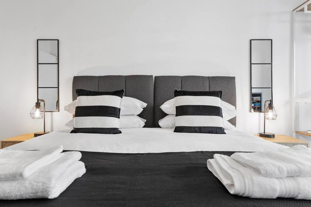 Luxury 3 Bed With Balcony Apartamento