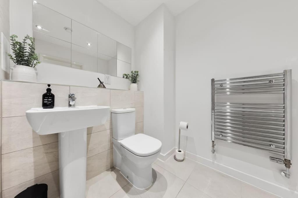 Luxury 3 Bed With Balcony Apartamento Londres