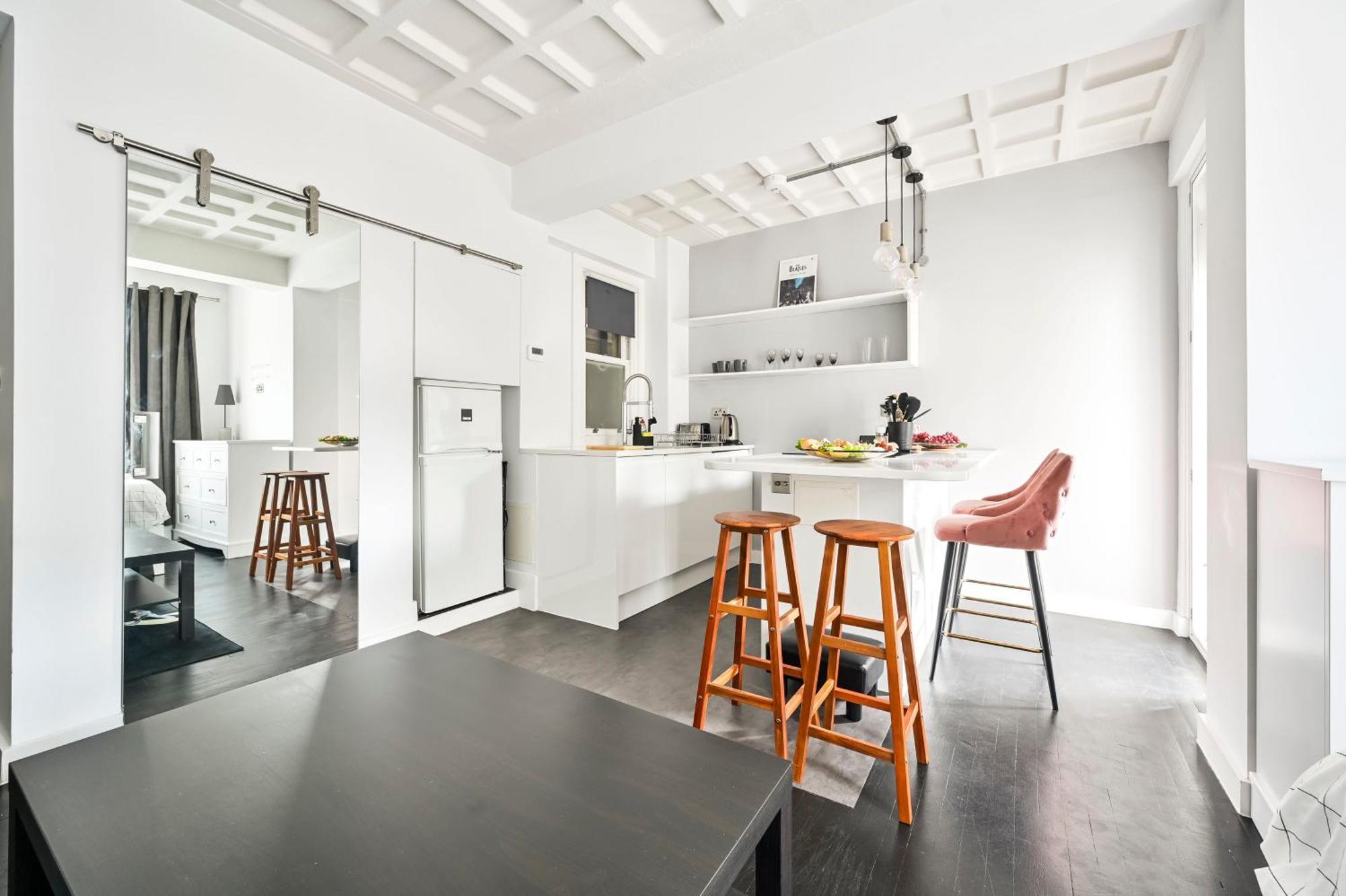 Beatles-themed Serviced On Abbey Road Appartement *