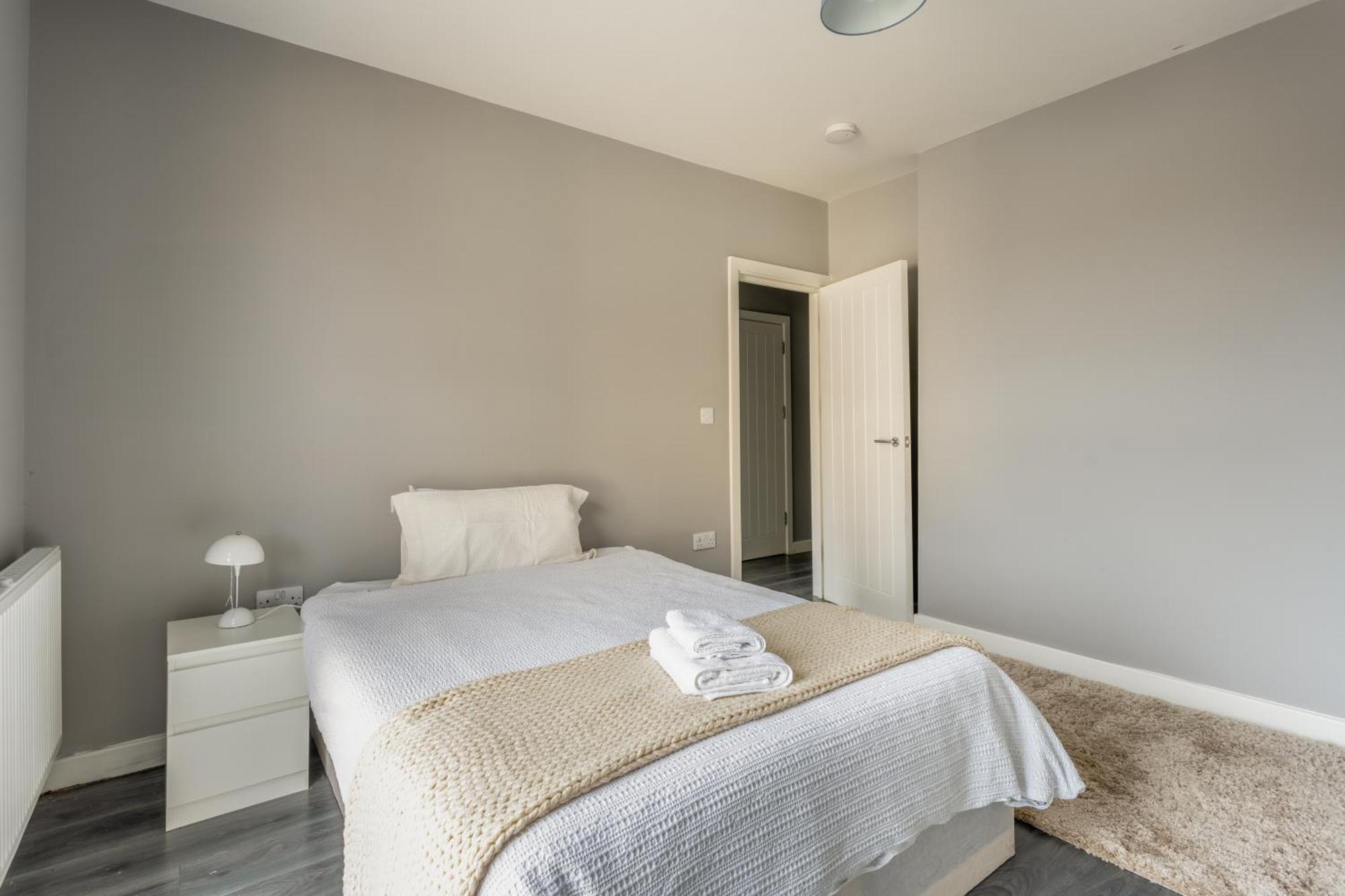 Quarto em Acomodações Particulares Modern Double With Shared Bathroom