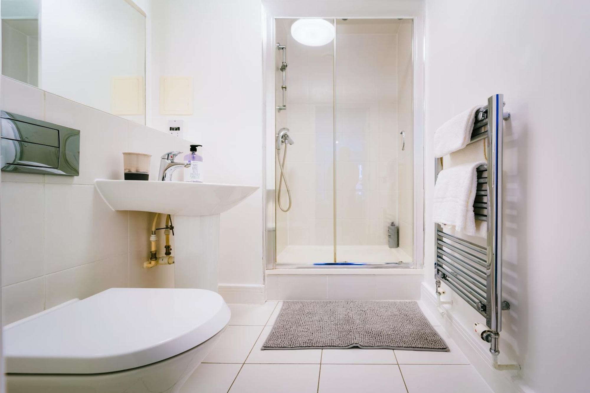 Chic Near Tower Hill With A Gym Apartamento *