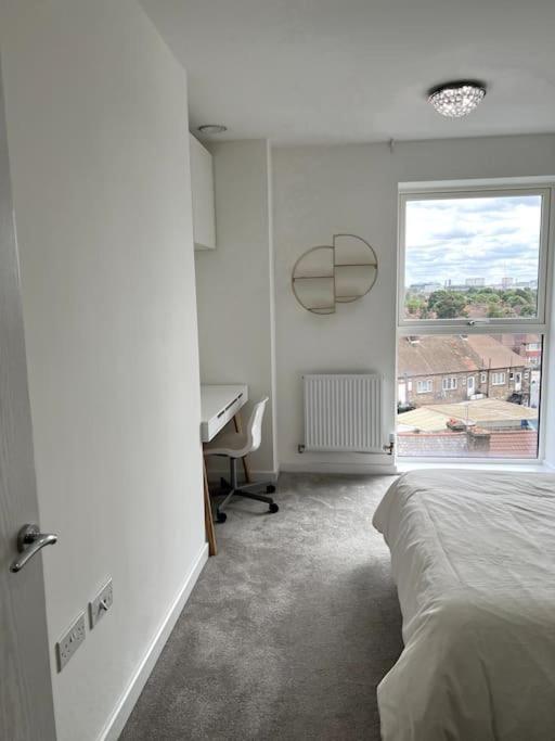One Bedroom Flat - Zone 2 Londres
