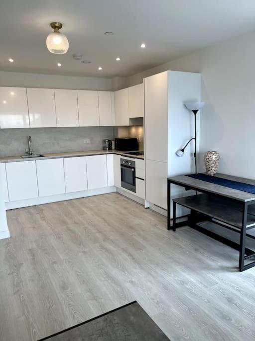 One Bedroom Flat - Zone 2 Appartement