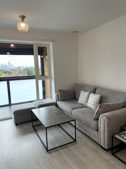 One Bedroom Flat - Zone 2 * Londres