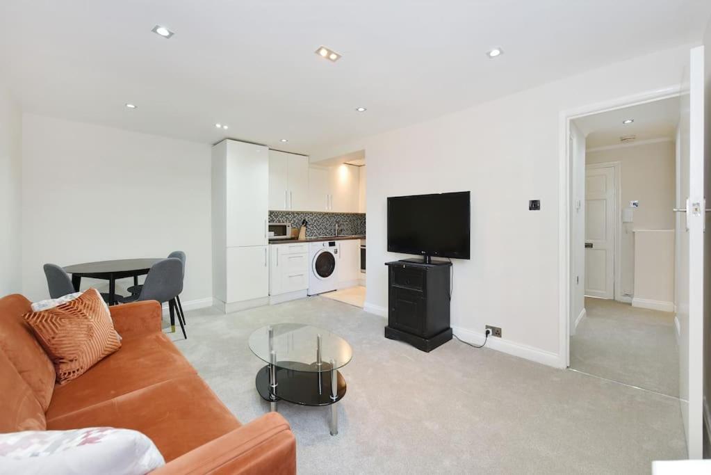 Appartement Three Bedrooom Flat In Heart Of Londres