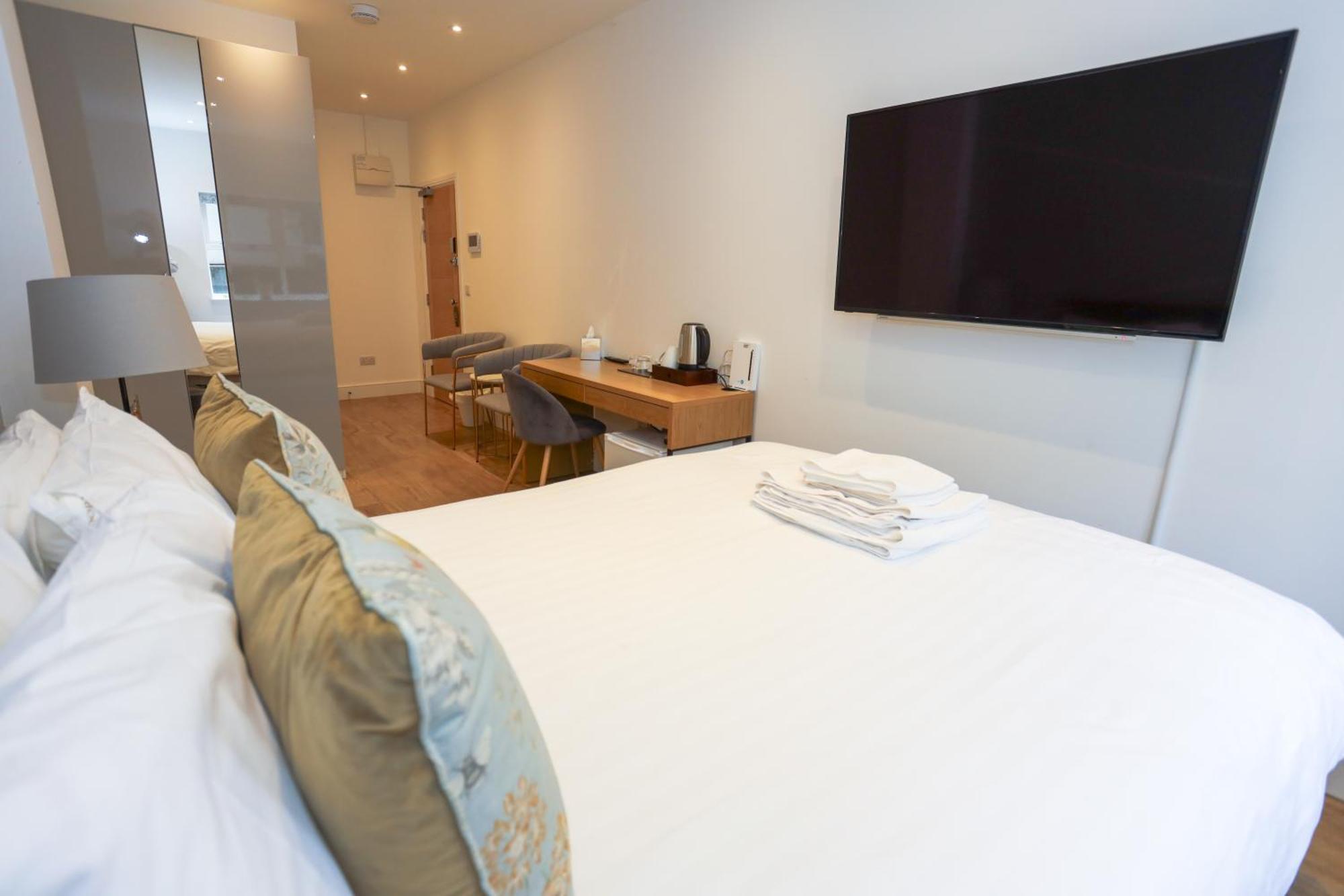Bed & Breakfast The Avonmore Olympia London