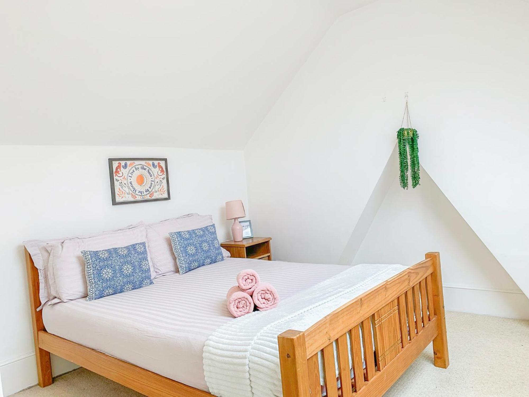 Lovely 3 Bedroom Maisonette With Private Roof Terrace In Hammersmith