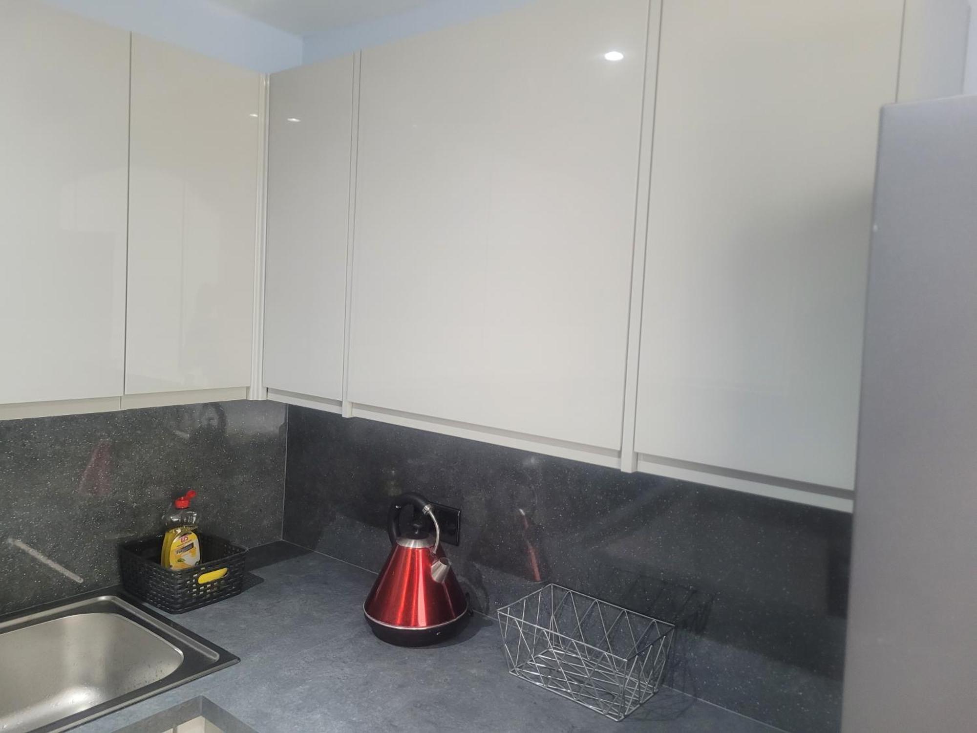 Habitación en casa particular Private Rm In A 2 Bed Near 4 Train Stations Londres