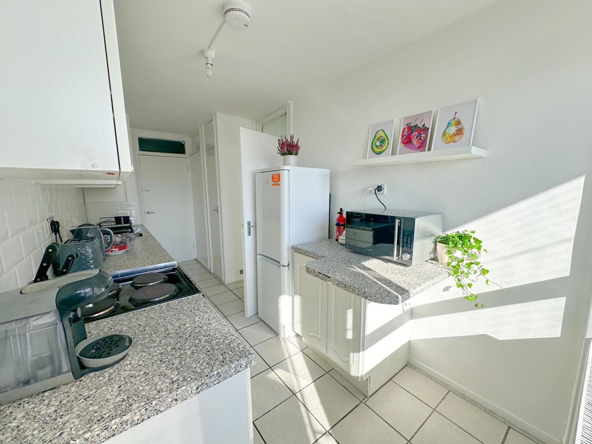 3 Bedroom Flat Haggerston, Hackney, * Londres