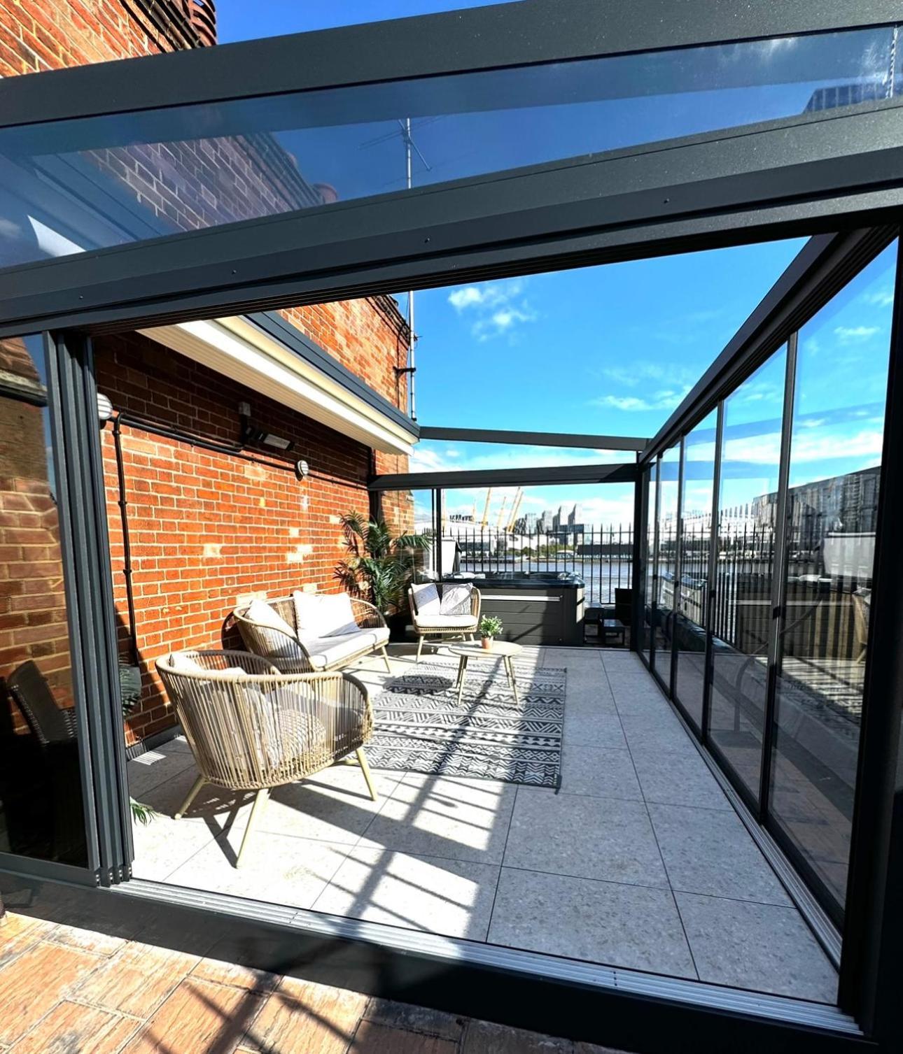 3 X Bedroom Riverside Flat With Hot Tub On Roof Terrace * Londres