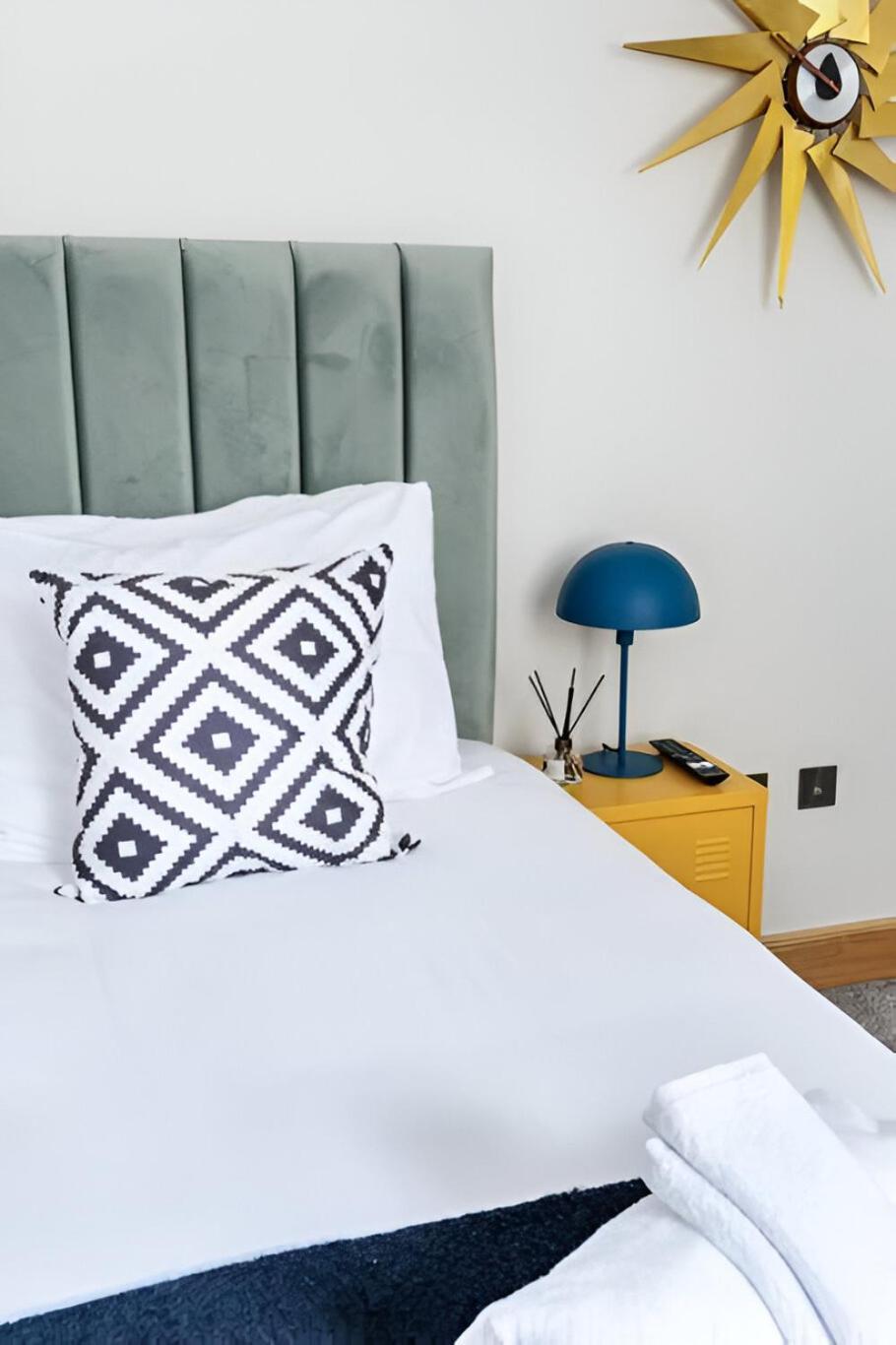 Appartement Vibrant Urban Escape, Family Friendly - Sleeps 8!