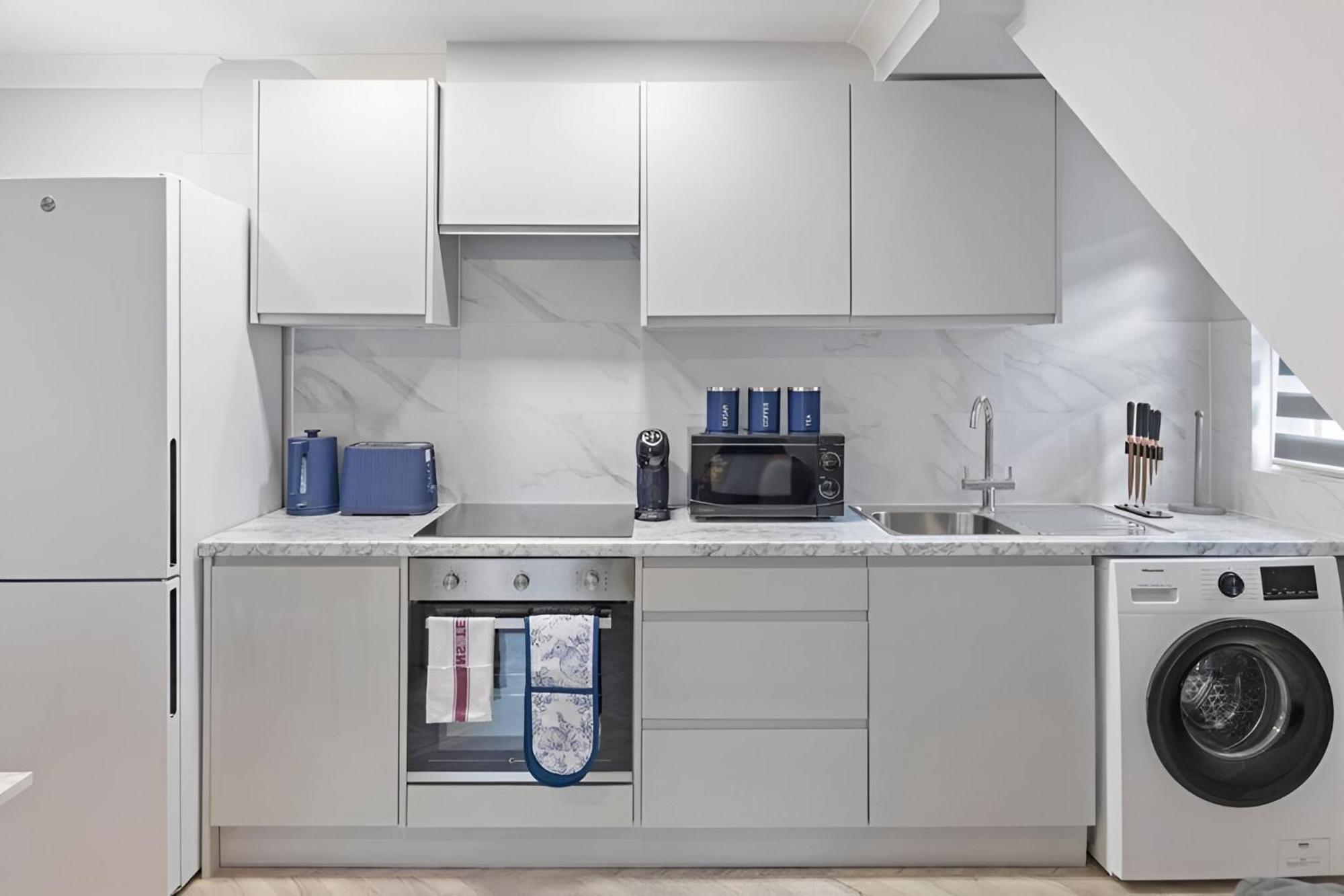 Sophistication Chic 3-br For Modern Living Apartamento