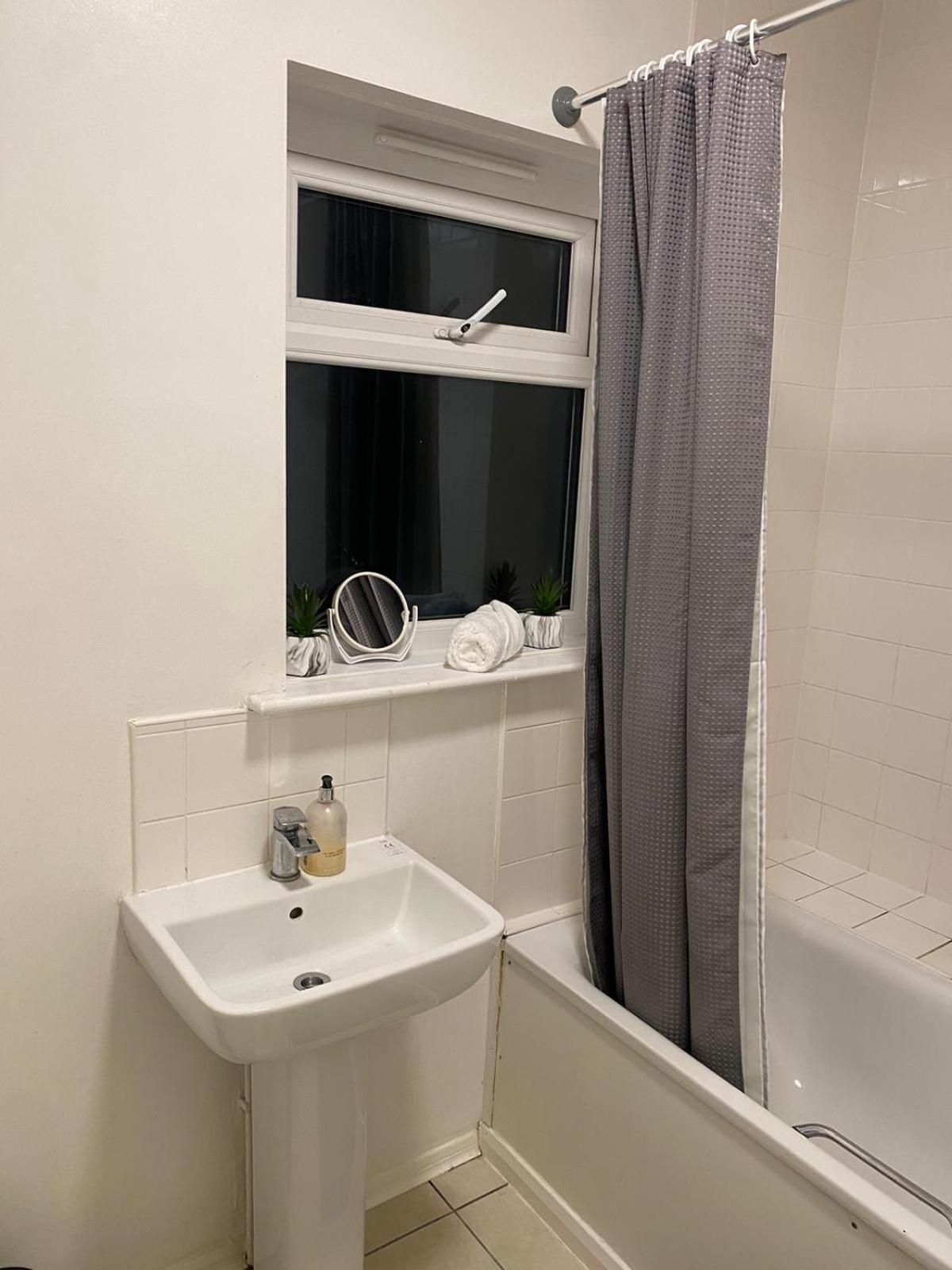 Vakantiehuis 1 Bedroom Cosy Spacious