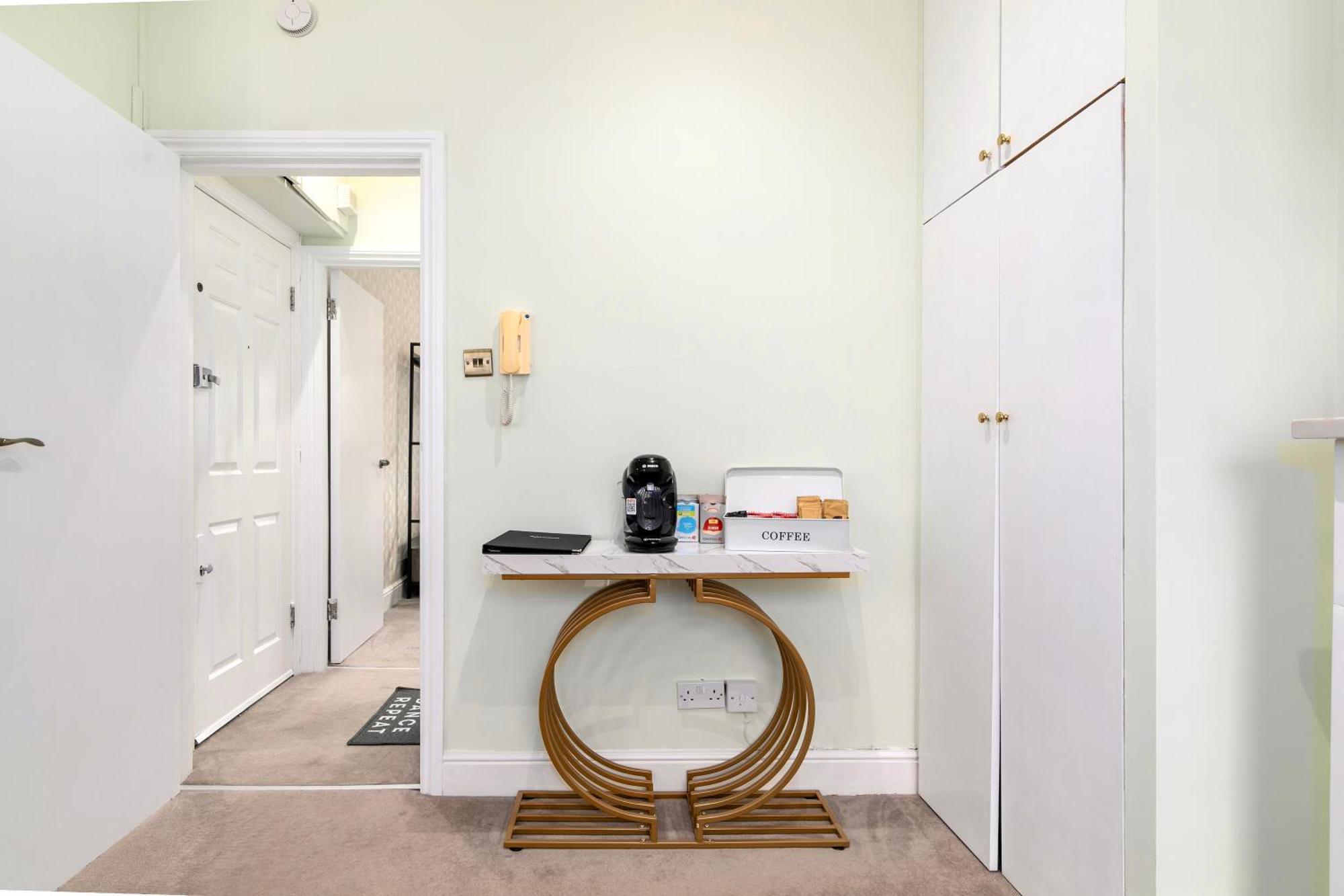 Apartment Modern Flat 5 Min To Holland Park! London