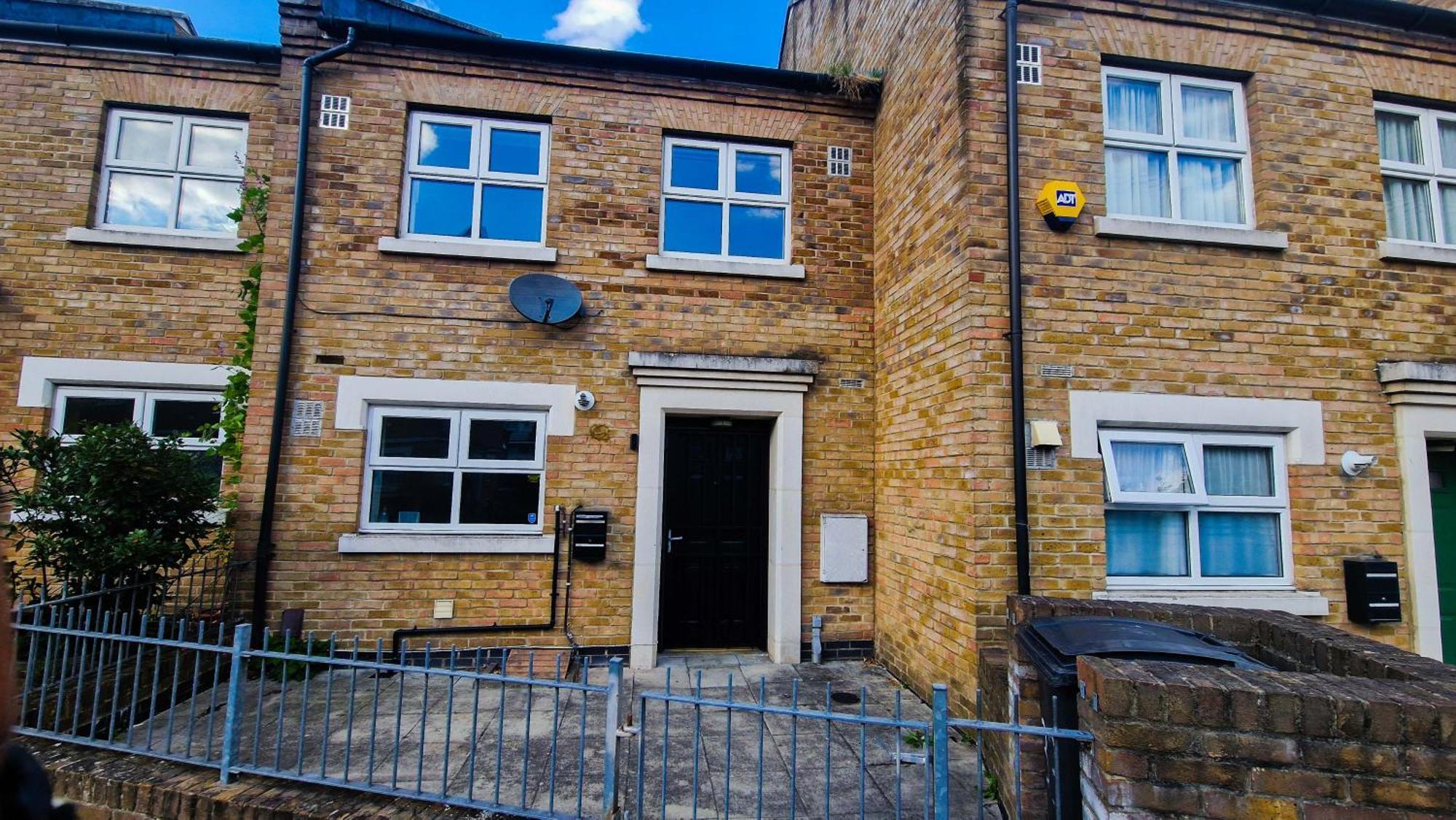 Cozylease 3-bed Canary Wharf Retreat,near Lcy Casa de Férias