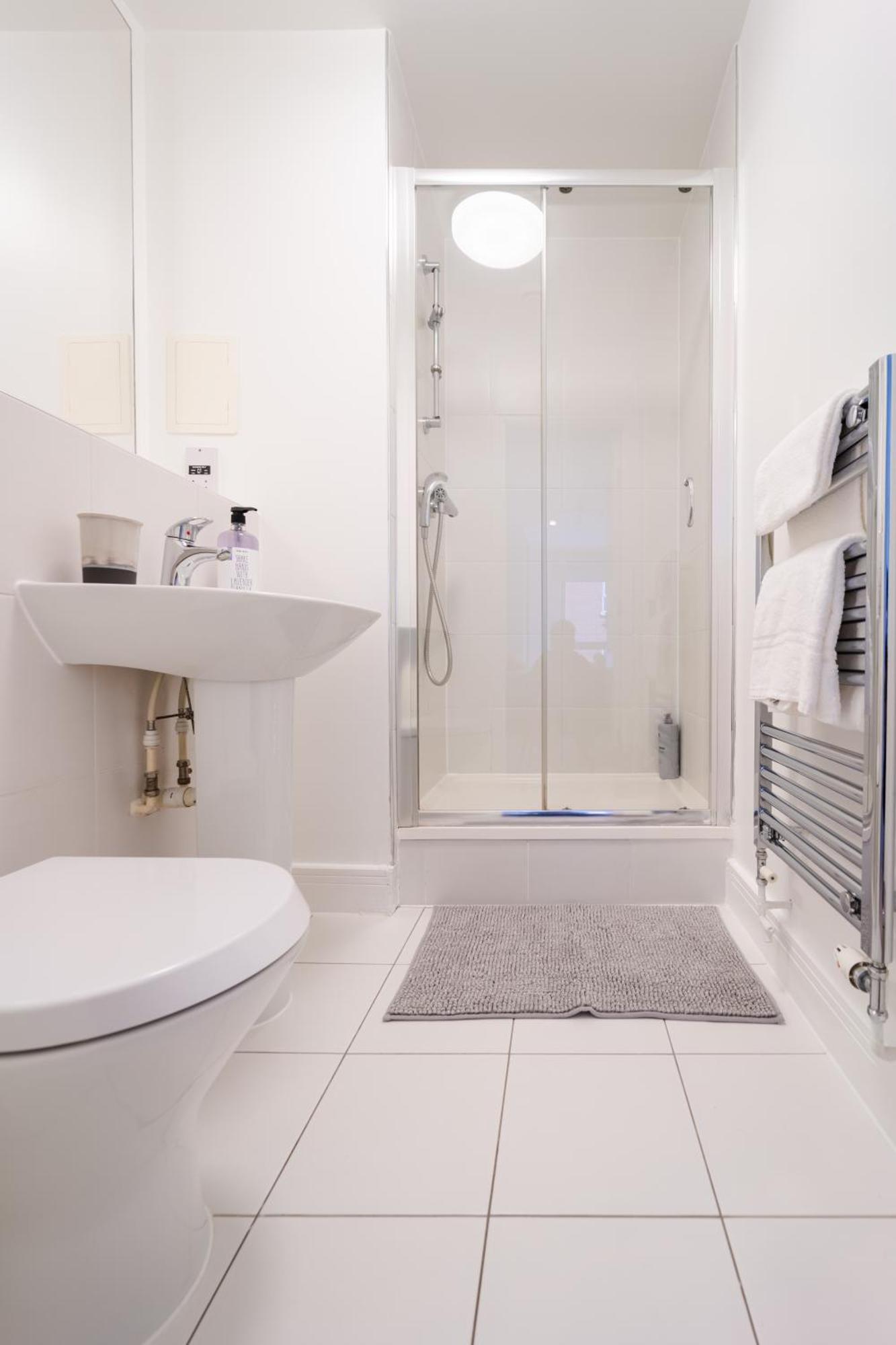 Chic Near Tower Hill With A Gym Apartamento