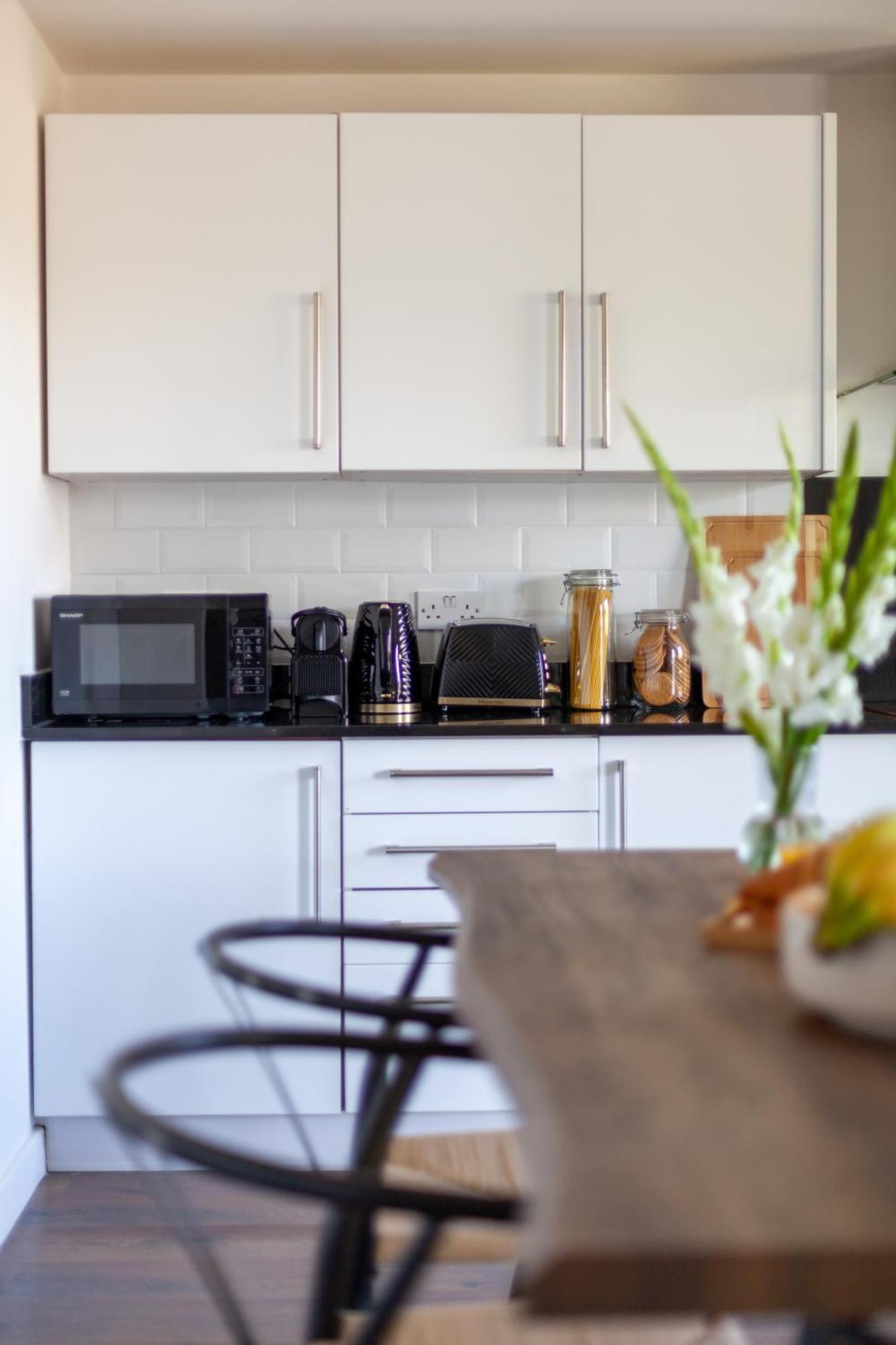 Modern 3 Bed & 3 Bathrooms Flat, Hackney Downs