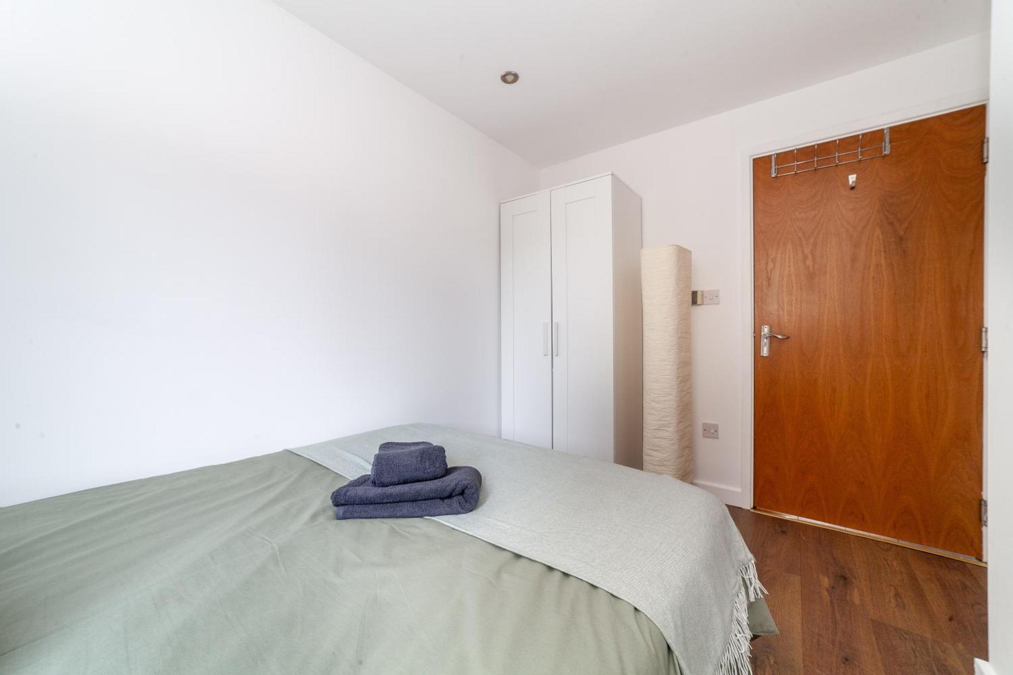 Modern 3 Bed & 3 Bathrooms Flat, Hackney Downs Londres