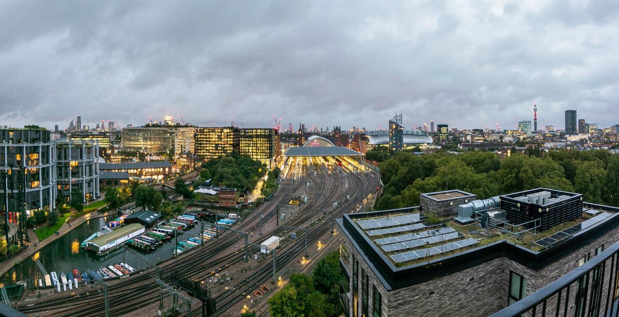Kings Cross - Luxury 3 Bed Apartment, Private Balcony Appartement