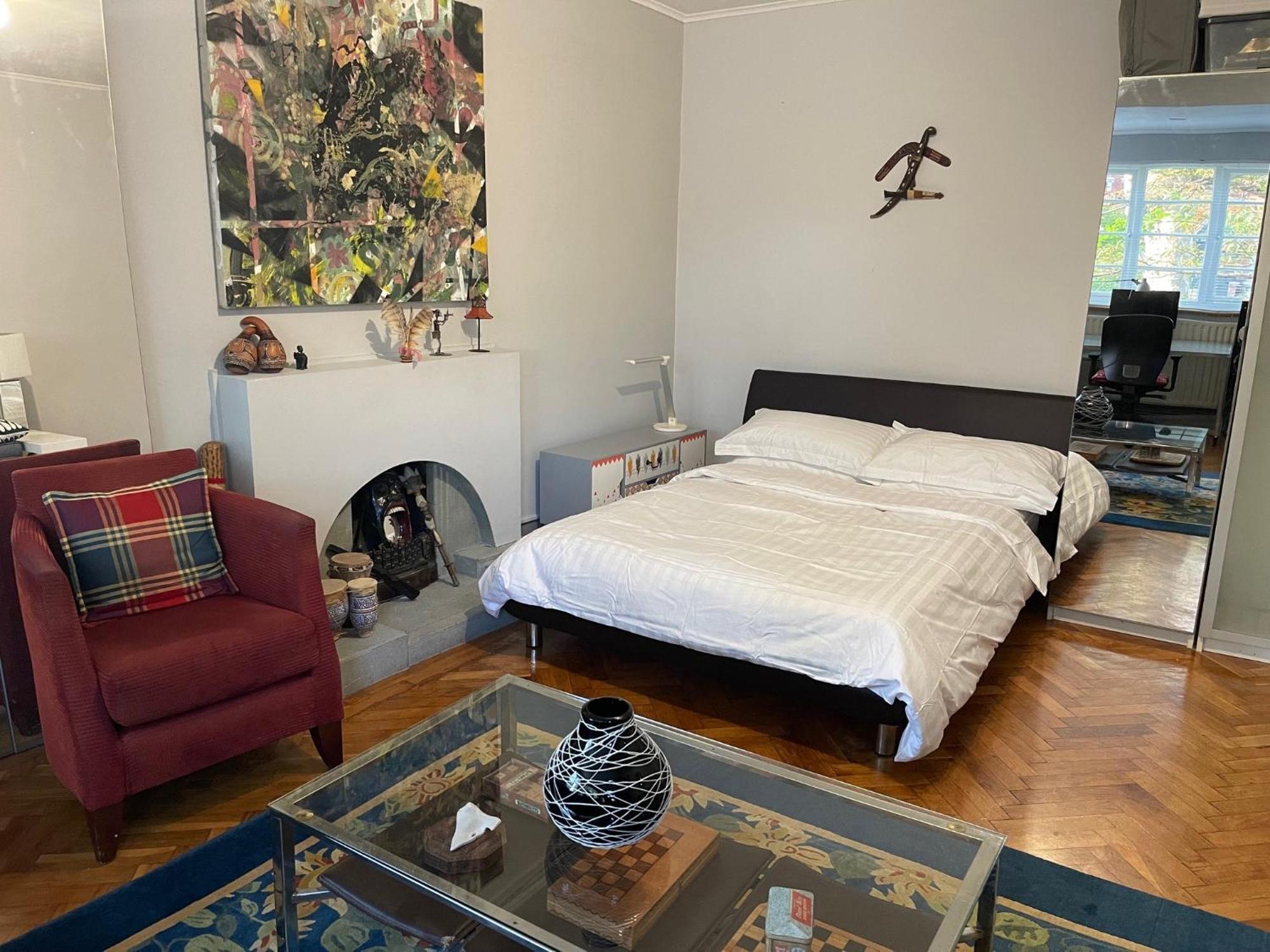 Pensión Large Double Bedroom 10 Minutes To Londres