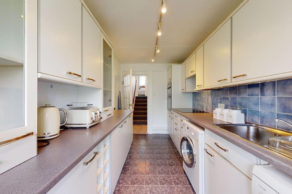 Canal View 2bd Flat - Regents Park! Appartement