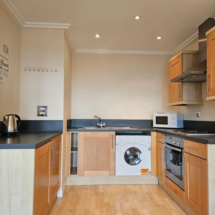 Lovely 2bed 2bath Flat In North Acton Appartement
