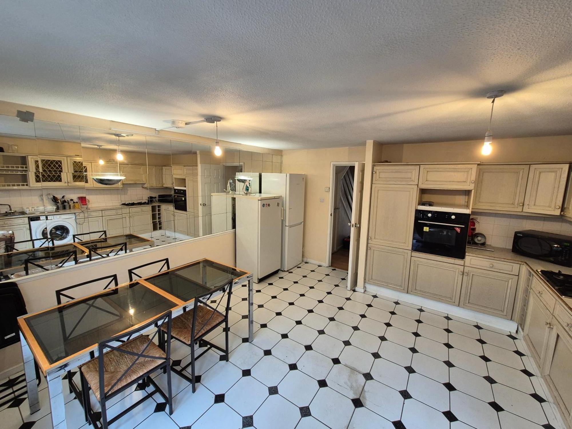 Privatunterkunft Spacious And Elegant With En-suites Available In Canary Wharf *
