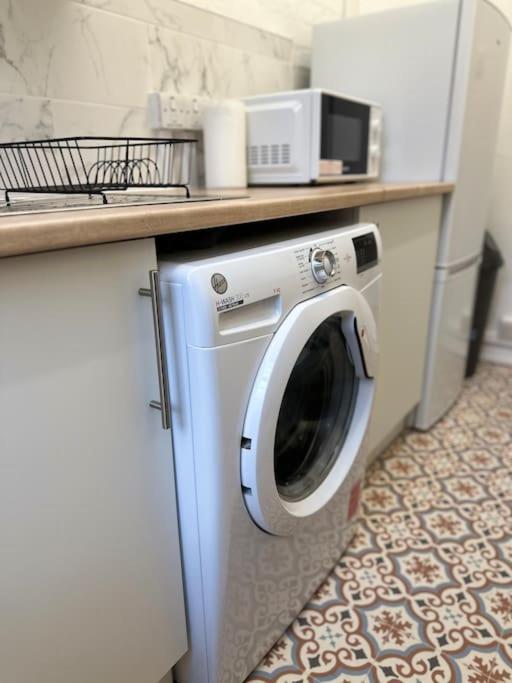 Chic 3 Bedroom Flat Ontower Bridge * Londres