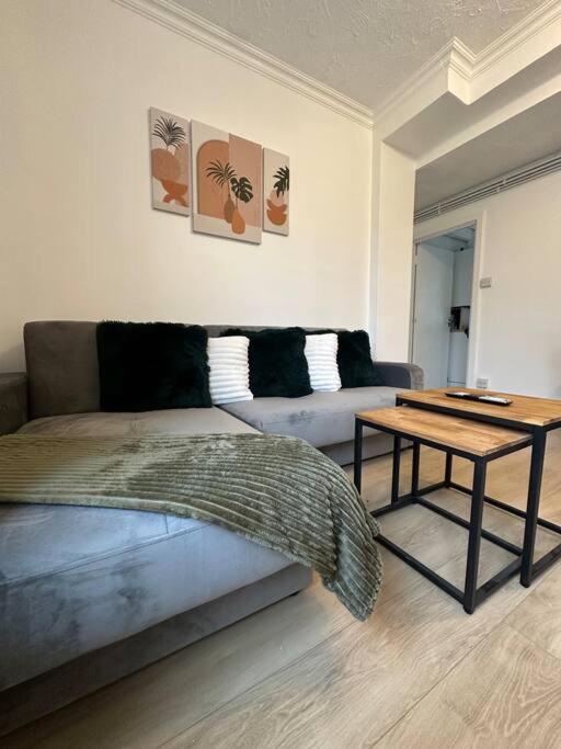 Chic 3 Bedroom Flat Ontower Bridge Apartamento Londres