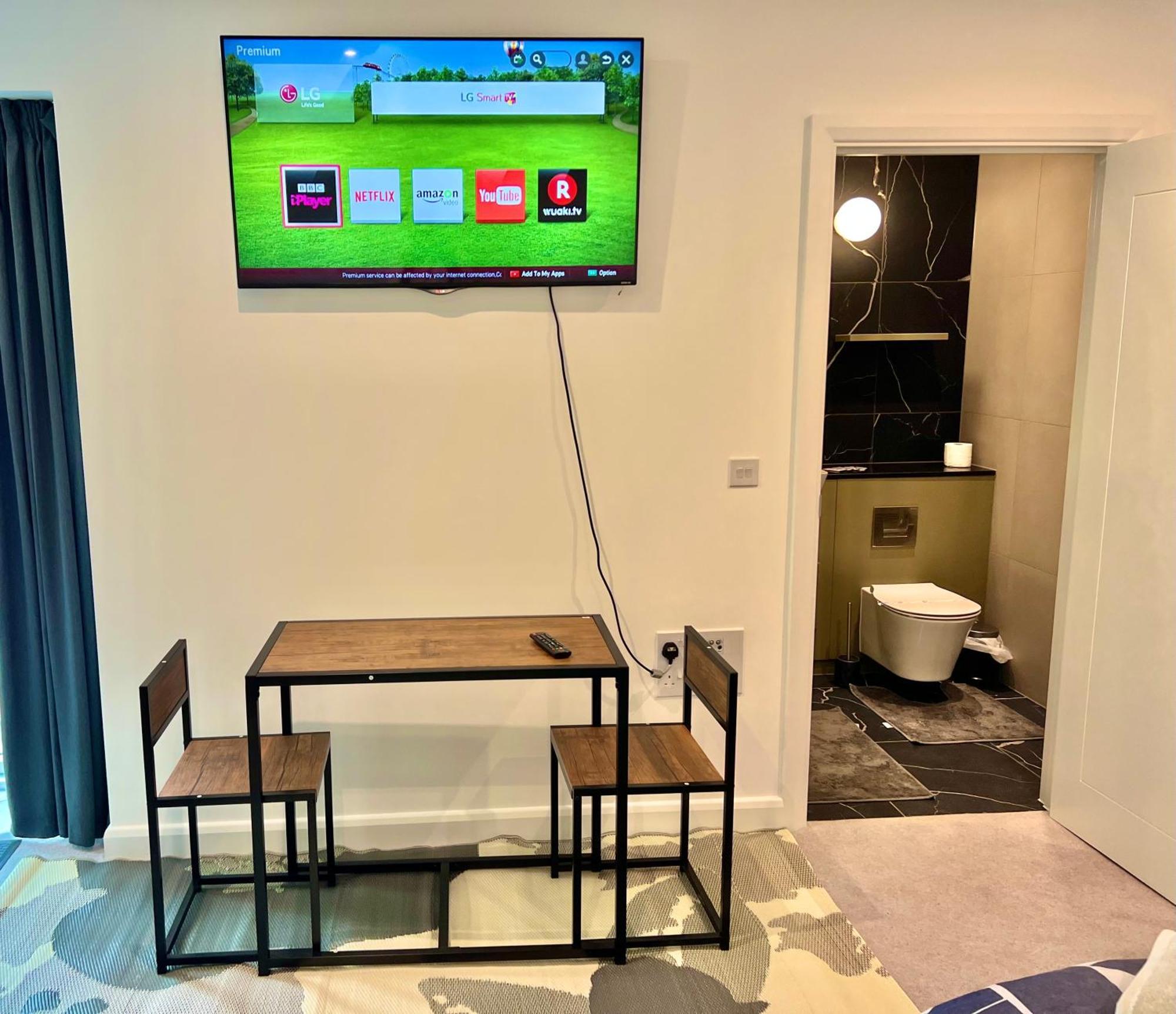 Lux King Penthouse W Private Entrance Appartement Londen