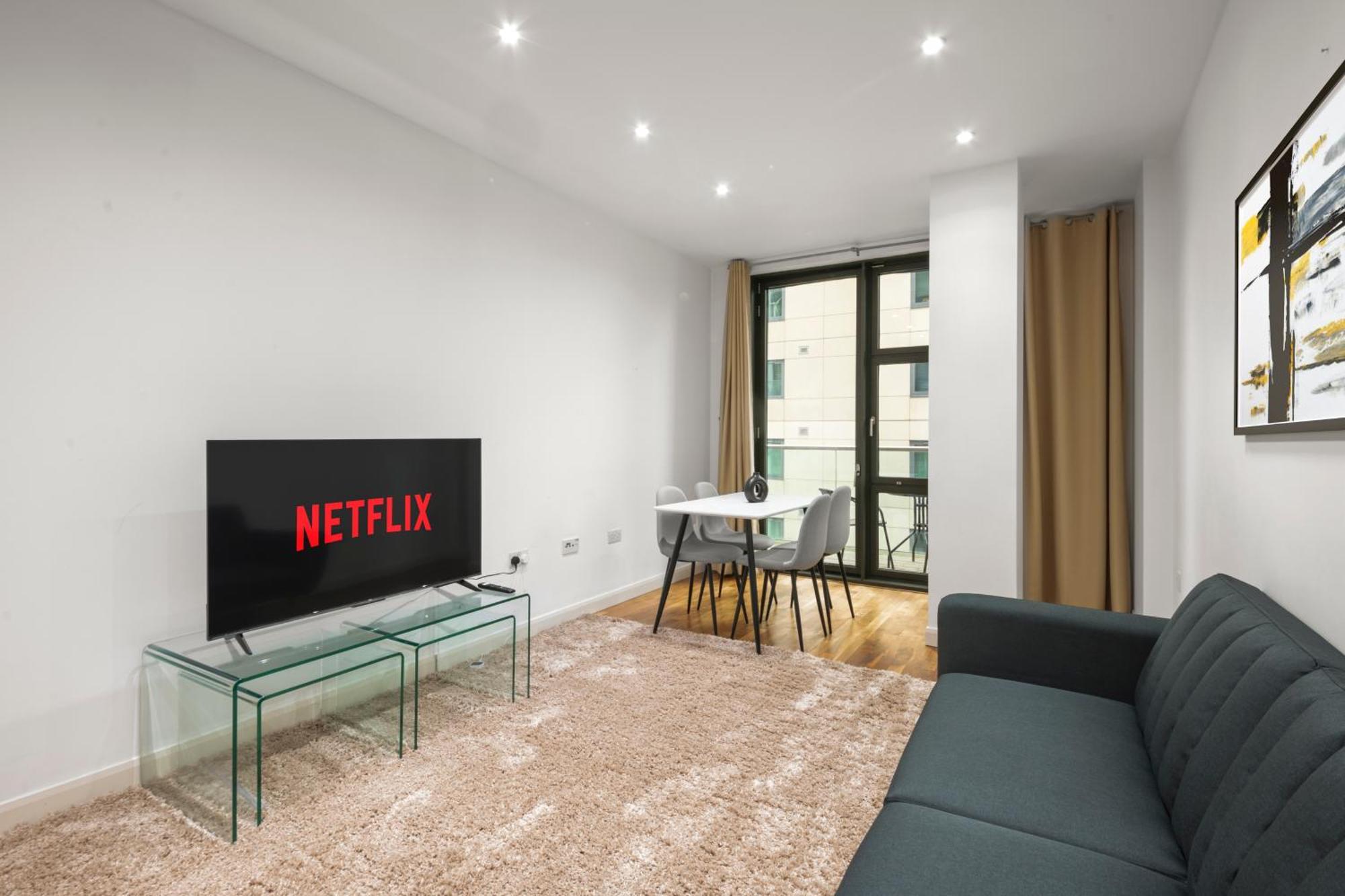 Londwell, Canary Wharf River Thames Balcony Penthouse * London