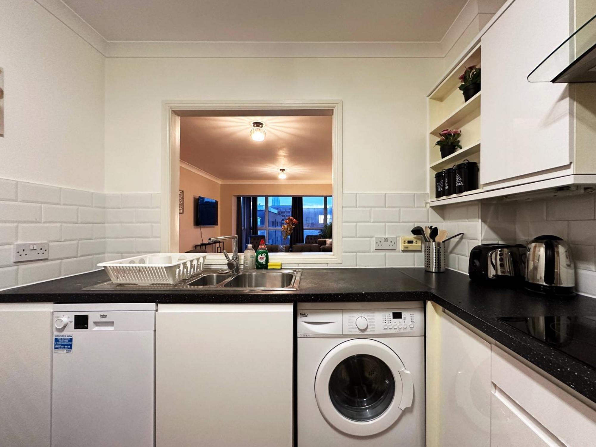 Betty's Place In Tower Hill - 2 Double Beds, Max 4 People, Great Location In * Londres