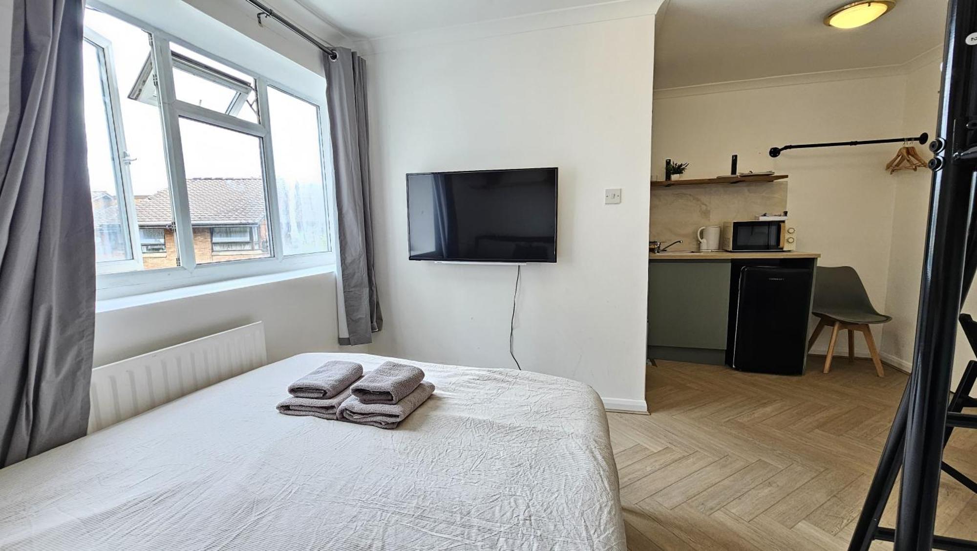 Newly Renovated & Ensuite Rooms! - Camberwell *